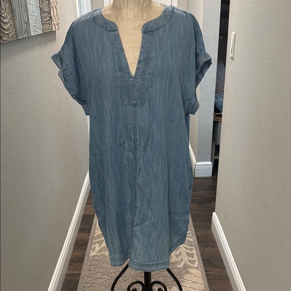 Vineyard Vines Chambray Dress